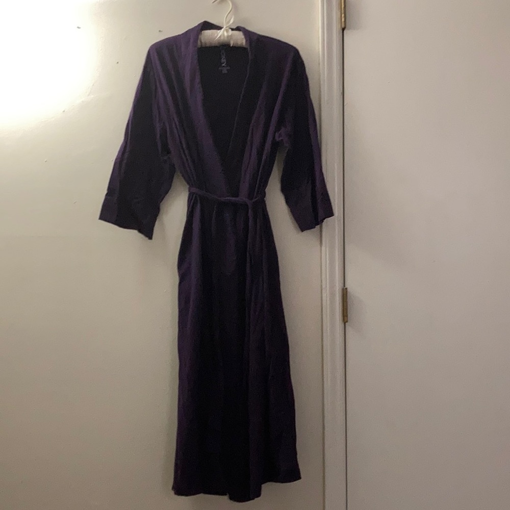 EUC. Jockey Robe with Pockets, lightweight.
